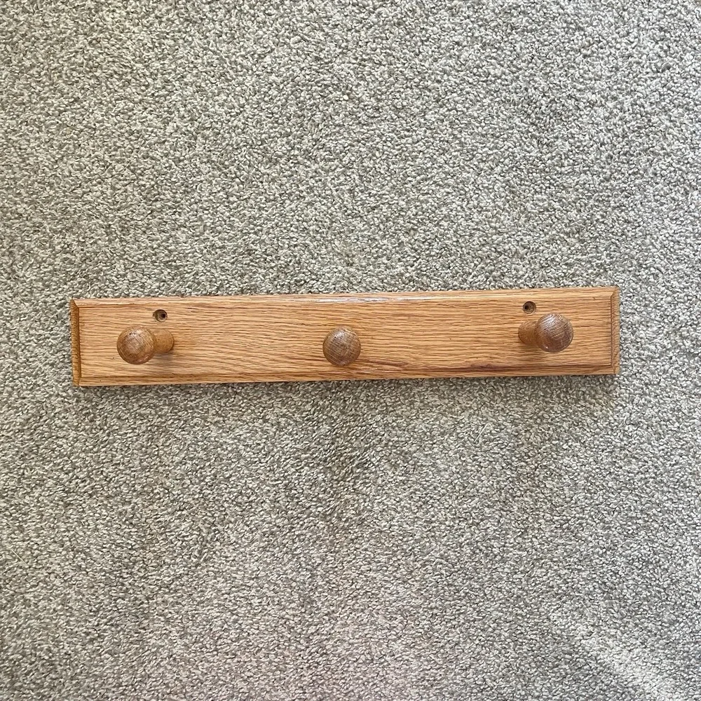 Vtg Wood Wall Entry 3 Pegs Hooks 13